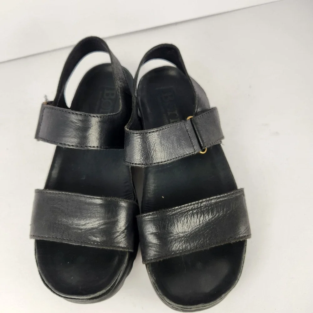 Born Women's Strappy Comfortable Minimalist Casual Sandals Black Size 7M